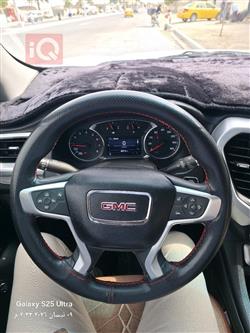 جي ام سي اكاديا